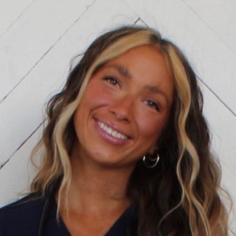 Nikki Oliver Headshot - Square